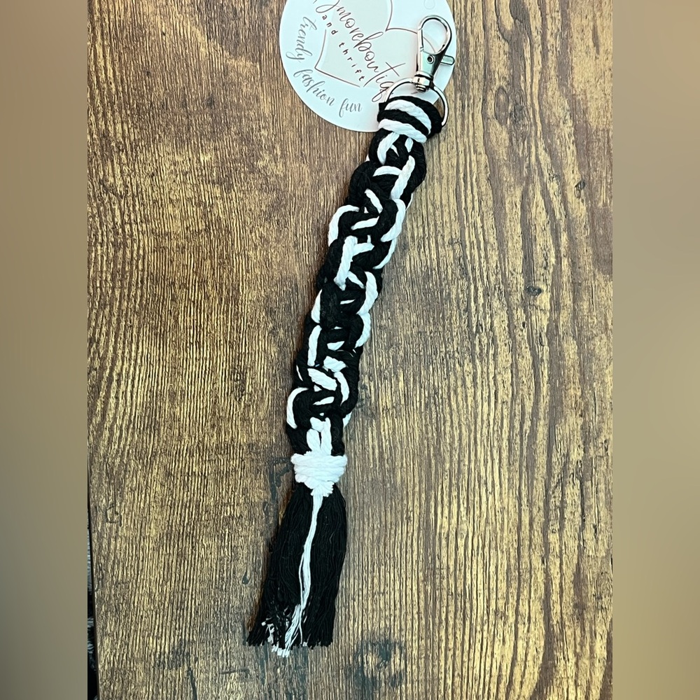 Handmade macrame keychain black and white